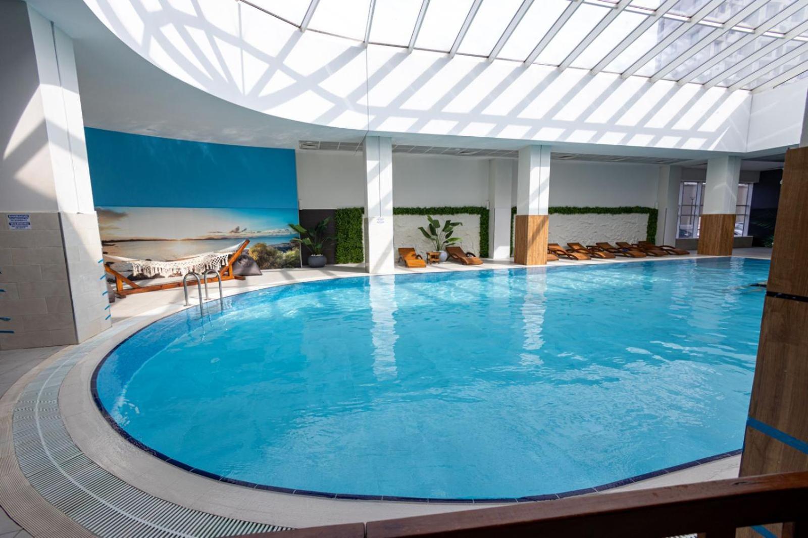 33Rd Floor Twin Apartments In Cevahir Sky City Complex With Pool, Spa, Fitness And Parking Included In Price Skopje Extérieur photo