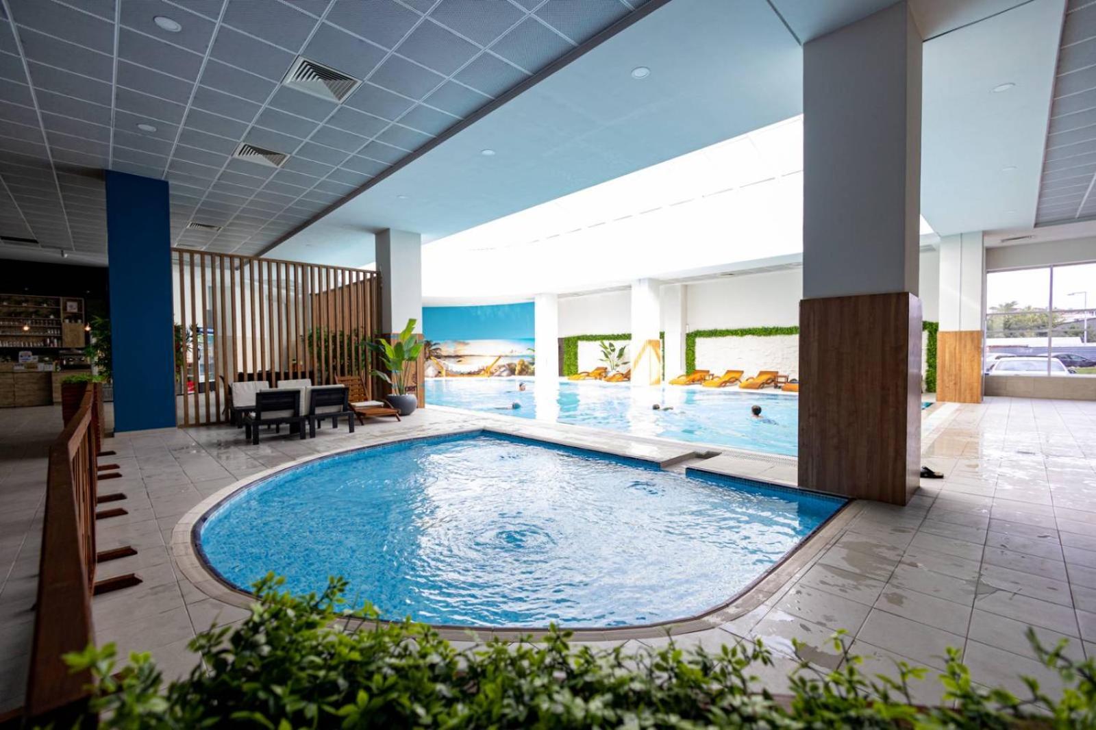 33Rd Floor Twin Apartments In Cevahir Sky City Complex With Pool, Spa, Fitness And Parking Included In Price Skopje Extérieur photo
